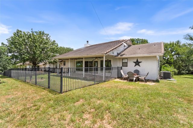 210 Teeoff B, Horseshoe Bay, TX 78657