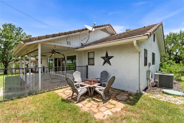 210 Teeoff B, Horseshoe Bay, TX 78657