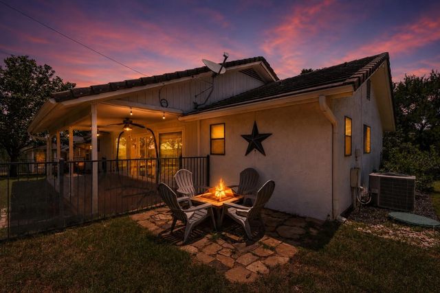 210 Teeoff B, Horseshoe Bay, TX 78657