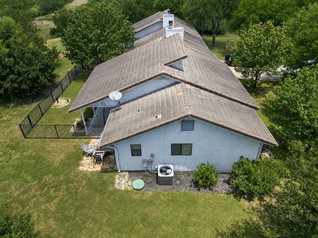 210 Teeoff B, Horseshoe Bay, TX 78657