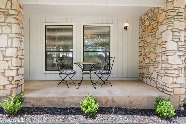 210 Teeoff B, Horseshoe Bay, TX 78657