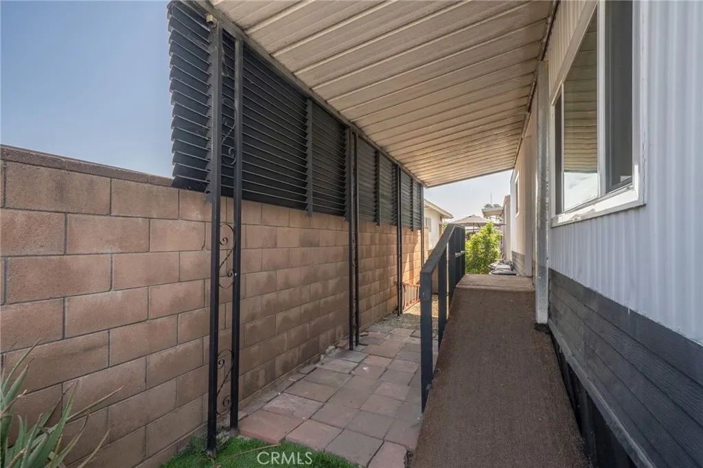 Image 4 of property listing at 1661 Puente 15, Baldwin Park, CA 91706