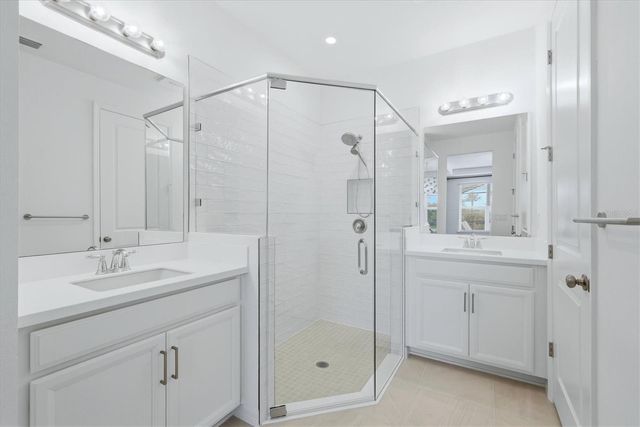 8212 SHOOTING STAR RD, Sarasota, FL 34241