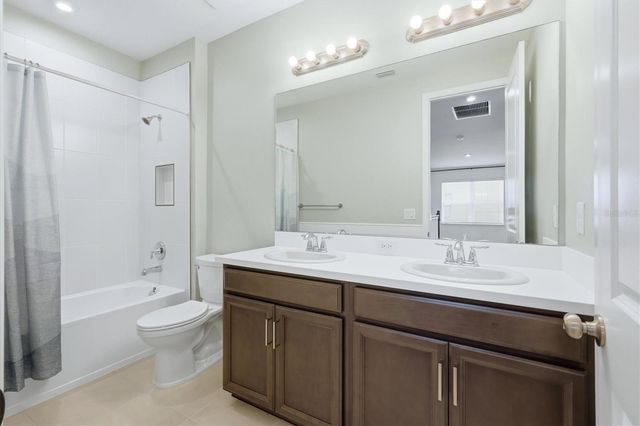 8212 SHOOTING STAR RD, Sarasota, FL 34241