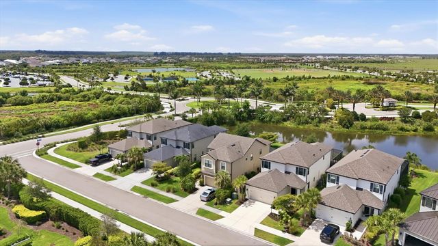 8212 SHOOTING STAR RD, Sarasota, FL 34241