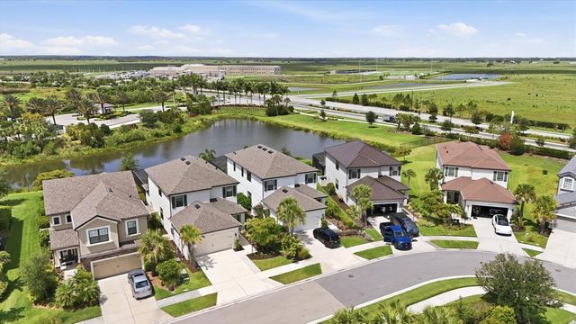 8212 SHOOTING STAR RD, Sarasota, FL 34241