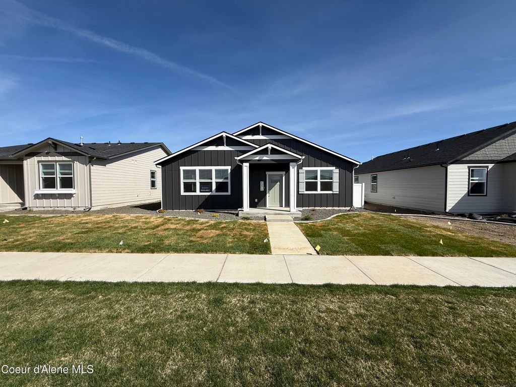 5276 E Antares Ln, Post Falls, ID 83854 photo 2