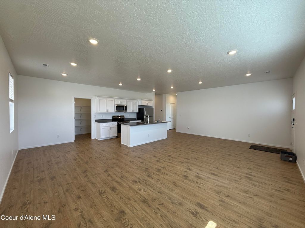 5276 E Antares Ln, Post Falls, ID 83854 photo 5