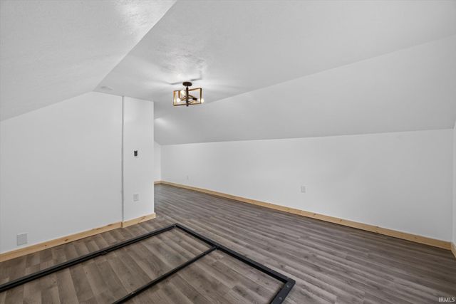 3192 W 100 S Road, Bloomfield, IN 47424