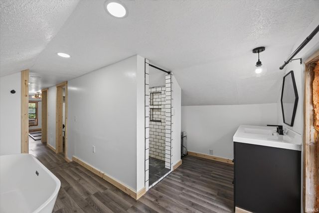 3192 W 100 S Road, Bloomfield, IN 47424