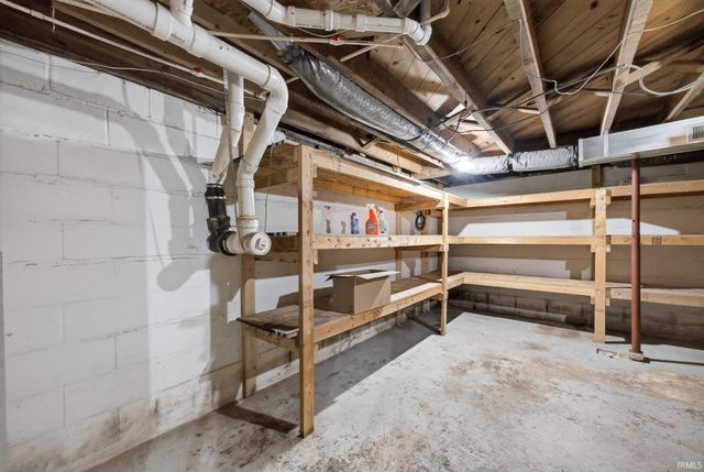 3192 W 100 S Road, Bloomfield, IN 47424