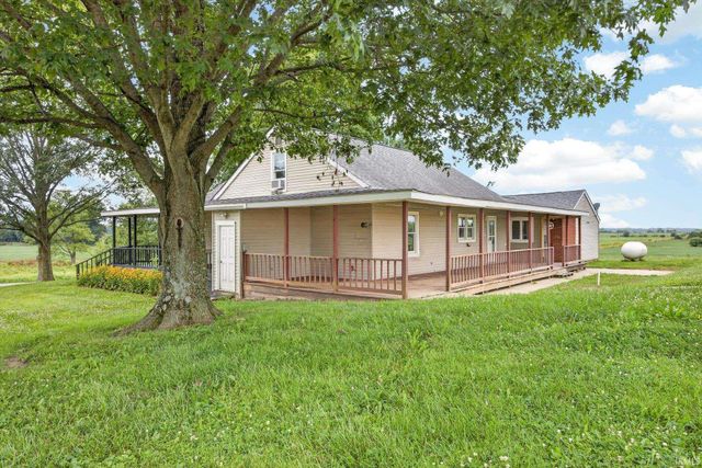 3192 W 100 S Road, Bloomfield, IN 47424