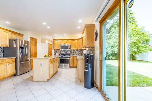 3002 Prentiss Drive, Valparaiso, IN 46385