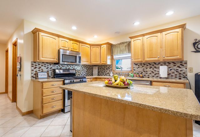 3002 Prentiss Drive, Valparaiso, IN 46385