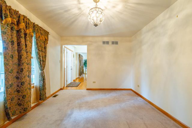 3002 Prentiss Drive, Valparaiso, IN 46385