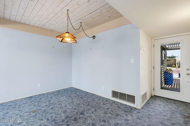 6217 E AVALON Drive, Scottsdale, AZ 85251