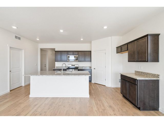 7350 W 27th St, Greeley, CO 80634