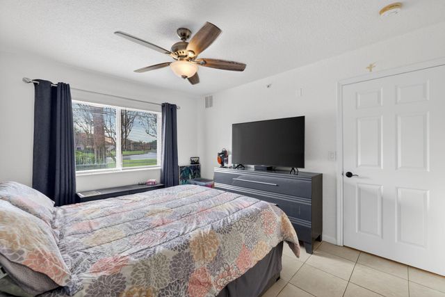 221 SW Palm Drive 104, Port St Lucie, FL 34986