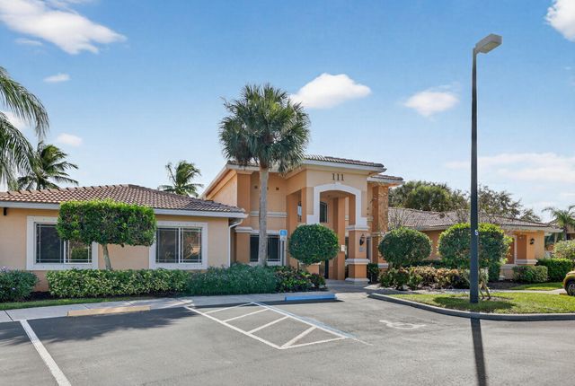 221 SW Palm Drive 104, Port St Lucie, FL 34986