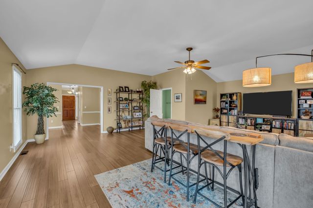 1206 Walden Pl, Mount Juliet, TN 37122