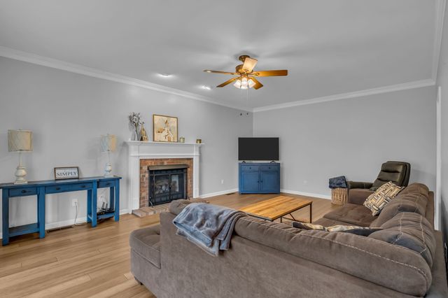 1206 Walden Pl, Mount Juliet, TN 37122