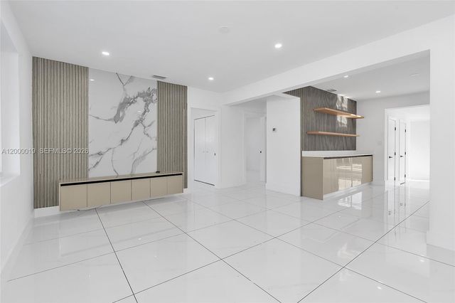 6540 SW 25th St, Miami, FL 33155