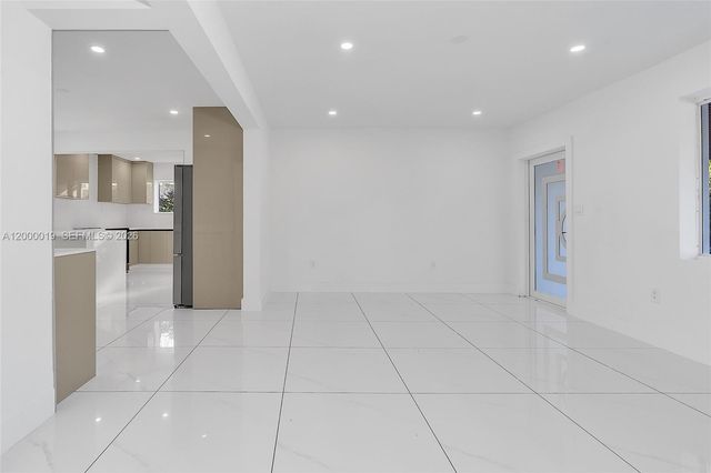 6540 SW 25th St, Miami, FL 33155