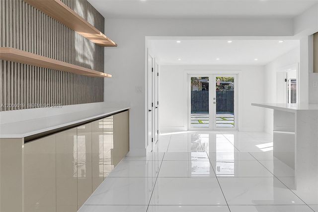 6540 SW 25th St, Miami, FL 33155