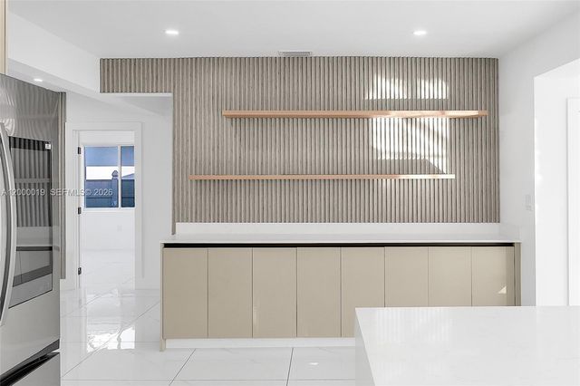 6540 SW 25th St, Miami, FL 33155