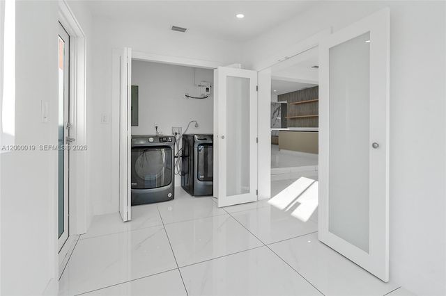 6540 SW 25th St, Miami, FL 33155