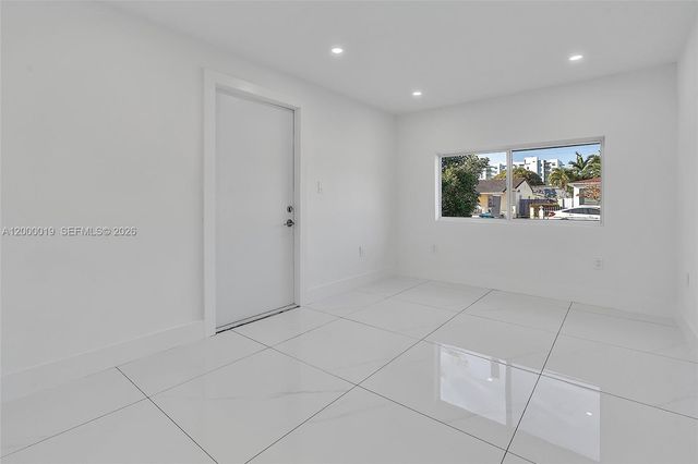 6540 SW 25th St, Miami, FL 33155