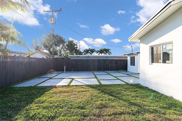 6540 SW 25th St, Miami, FL 33155