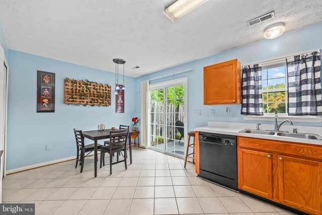 10511 TIDEWATER PLAINS DR, Fredericksburg, VA 22408
