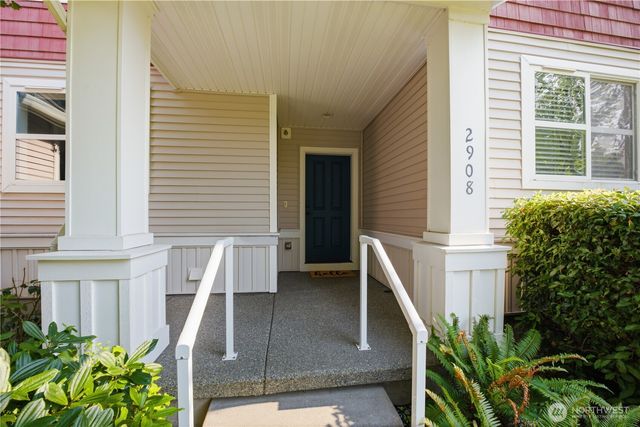 2908 SW Raymond Street, Seattle, WA 98126