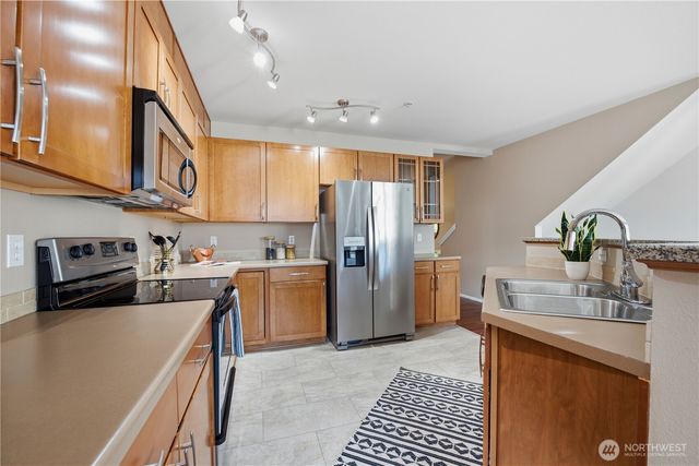 2908 SW Raymond Street, Seattle, WA 98126