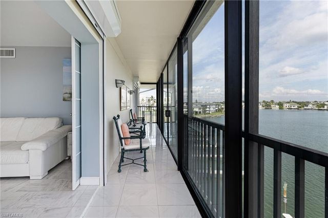 3200 Gulf Shore BLVD N # 401, Naples, FL 34103