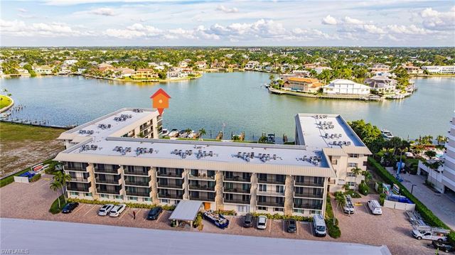 3200 Gulf Shore BLVD N # 401, Naples, FL 34103