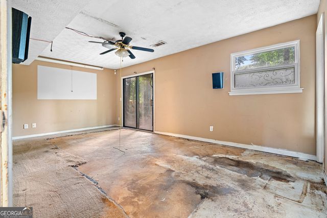 571 Tate Creek Court NW, Acworth, GA 30102