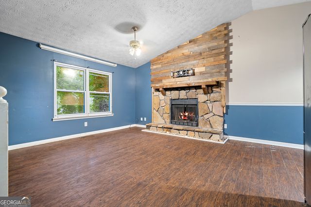 571 Tate Creek Court NW, Acworth, GA 30102