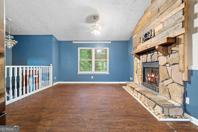 571 Tate Creek Court NW, Acworth, GA 30102