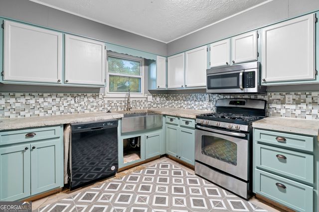 571 Tate Creek Court NW, Acworth, GA 30102
