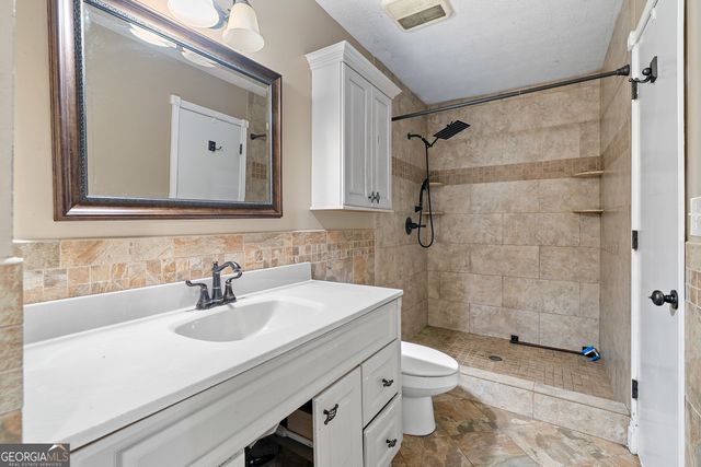 571 Tate Creek Court NW, Acworth, GA 30102