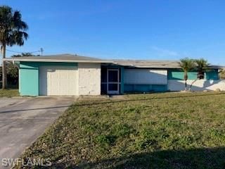 715 Shadyside ST, Lehigh Acres, FL 33936