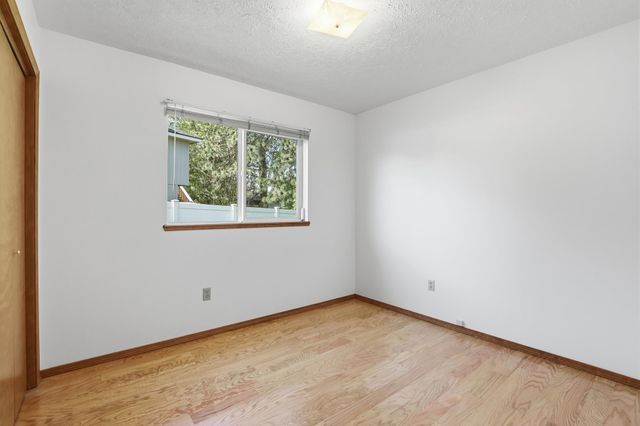 5304 W RUSSETT Dr, Spokane, WA 99208