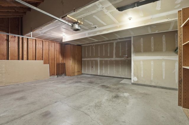 5304 W RUSSETT Dr, Spokane, WA 99208