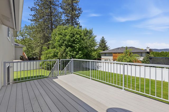 5304 W RUSSETT Dr, Spokane, WA 99208