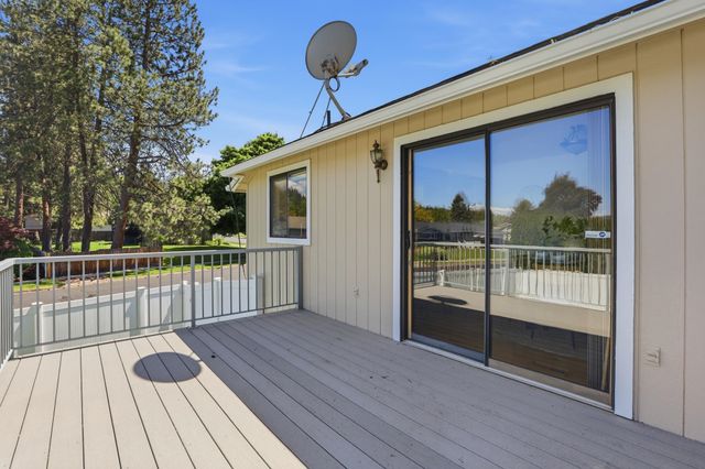 5304 W RUSSETT Dr, Spokane, WA 99208