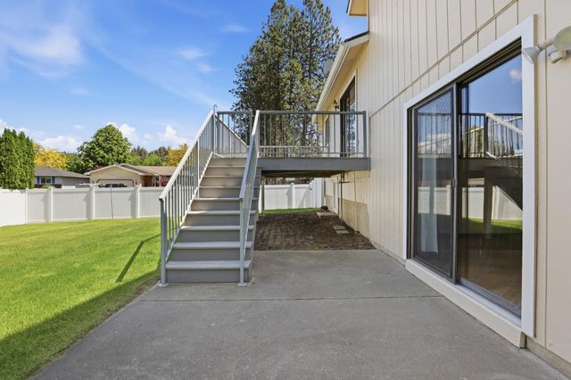 5304 W RUSSETT Dr, Spokane, WA 99208
