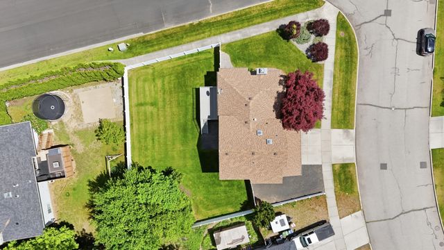 5304 W RUSSETT Dr, Spokane, WA 99208