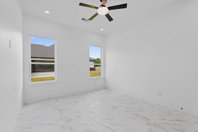 9080 County Road 669, Blue Ridge, TX 75424